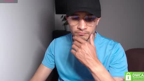 Snapshot of yoshy_man chatting on 03-10-26, 03:33 yoshy_man online show from 03-10-26, 03:33