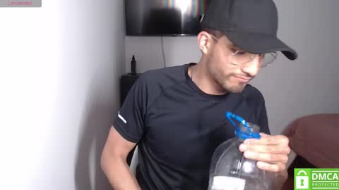 Snapshot of yoshy_man chatting on 03-20-26, 03:00 yoshy_man online show from 03-20-26, 03:00