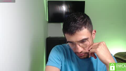 Snapshot of yoshy_man chatting on 04-29-26, 03:21 yoshy_man online show from 04-29-26, 03:21