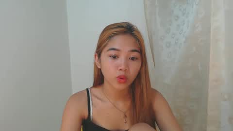 Snapshot of yosufloversweet chatting on 01-06-25, 01:52 fin online show from 01-06-25, 01:52