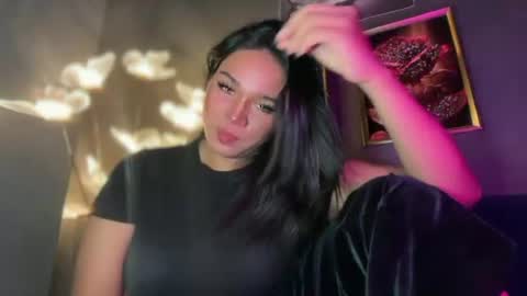 Snapshot of you_should_try chatting on 06-11-26, 05:33 Denice online show from 06-11-26, 05:33