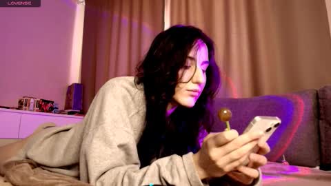 Snapshot of you_so_sweet chatting on 10-01-25, 07:36 LexieNate online show from 10-01-25, 07:36