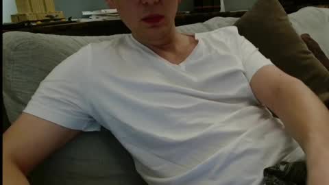 Snapshot of youboyvie chatting on 03-01-25, 04:37 Rob online show from 03-01-25, 04:37