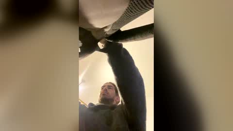 Snapshot of youcallmerobert chatting on 05-11-26, 10:32 youcallmerobert online show from 05-11-26, 10:32
