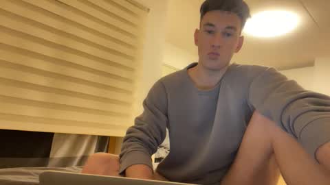 Snapshot of youcan__ chatting on 11-21-25, 03:33 youcan__ online show from 11-21-25, 03:33