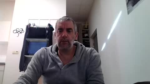 Snapshot of youdeservit chatting on 02-09-25, 08:33 CrayZio online show from 02-09-25, 08:33