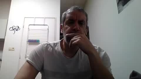 Snapshot of youdeservit chatting on 03-10-25, 02:06 CrayZio online show from 03-10-25, 02:06