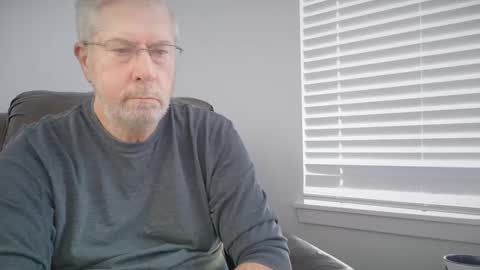 Snapshot of yougogirl_3 chatting on 02-09-25, 06:26 Colorado Guy Straight online show from 02-09-25, 06:26