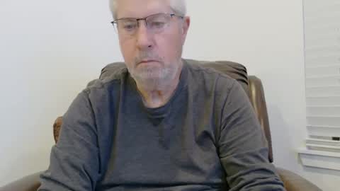 Snapshot of yougogirl_3 chatting on 02-26-25, 12:25 Colorado Guy Straight online show from 02-26-25, 12:25