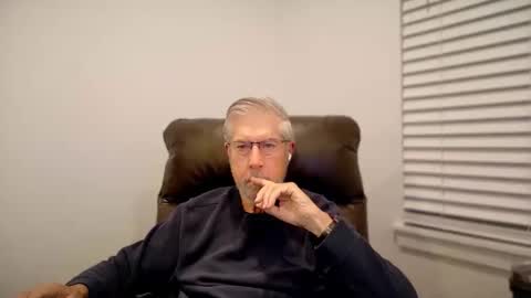 Snapshot of yougogirl_3 chatting on 11-05-25, 08:36 Colorado Guy Straight online show from 11-05-25, 08:36