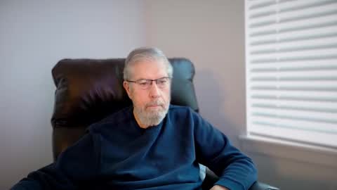 Snapshot of yougogirl_3 chatting on 11-13-25, 02:49 Colorado Guy Straight online show from 11-13-25, 02:49