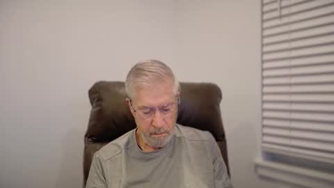 Snapshot of yougogirl_3 chatting on 11-20-25, 12:16 Colorado Guy Straight online show from 11-20-25, 12:16