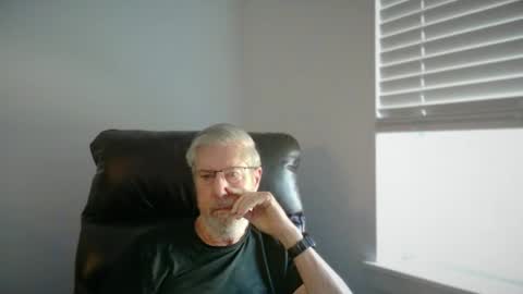 Snapshot of yougogirl_3 chatting on 05-30-26, 01:19 Colorado Guy Straight online show from 05-30-26, 01:19