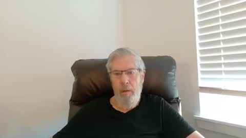 Colorado Guy Straight online show from 07-19-26, 02:43