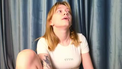 Anna and Luna online show from 07-28-26, 07:37