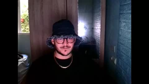 Snapshot of younromki chatting on 02-09-26, 12:53 A... online show from 02-09-26, 12:53