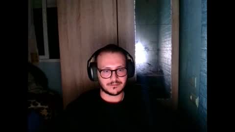 Snapshot of younromki chatting on 02-17-26, 12:29 A... online show from 02-17-26, 12:29