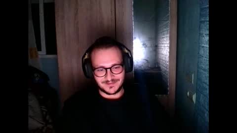 Snapshot of younromki chatting on 02-17-26, 06:47 A... online show from 02-17-26, 06:47