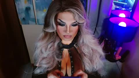 QUEEN MADISON  online show from 06-02-26, 04:53