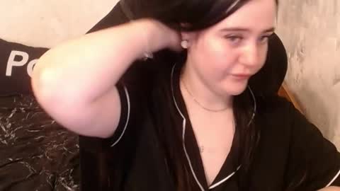 your_8a8y online show from 10-15-25, 06:02