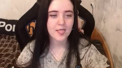 your_8a8y online show from 10-20-25, 08:37