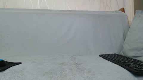 Snapshot of your____candy chatting on 12-19-25, 02:24 your____candy online show from 12-19-25, 02:24