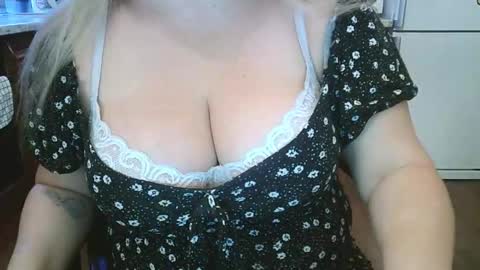 Maria Love online show from 12-17-25, 08:20