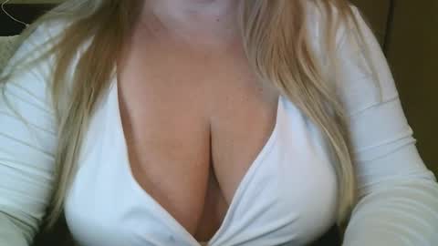 Maria Love online show from 02-10-26, 05:33