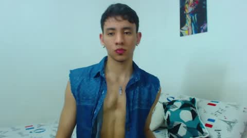 Snapshot of your_boy_hot chatting on 07-22-26, 09:23 your boy online show from 07-22-26, 09:23