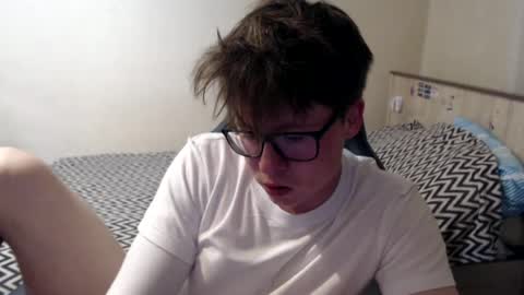 Max online show from 06-16-26, 03:14