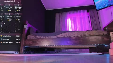 Snapshot of your_bunny chatting on 12-14-24, 11:56 Bunny online show from 12-14-24, 11:56