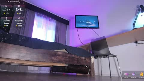 Snapshot of your_bunny chatting on 02-04-25, 06:57 Bunny online show from 02-04-25, 06:57