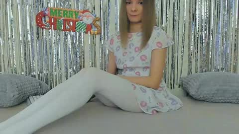 Lily online show from 12-26-24, 05:15