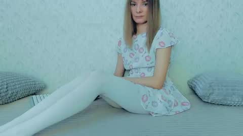 Lily online show from 02-26-25, 04:47