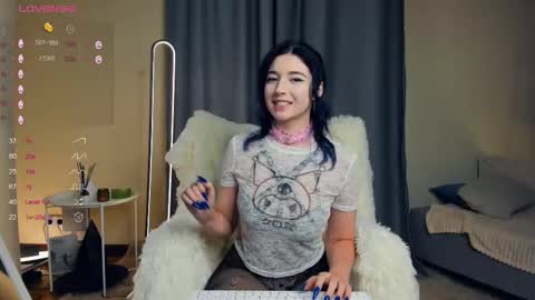 Lina online show from 02-16-25, 01:05