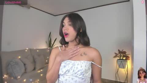 Eliza online show from 05-04-26, 10:28