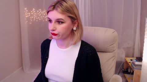 Snapshot of your_freya chatting on 02-04-25, 05:53 Freya online show from 02-04-25, 05:53