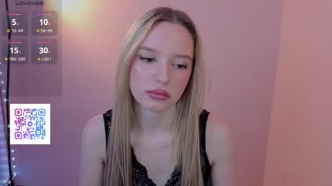 Snapshot of your_fucking_babby chatting on 12-14-25, 07:18 Olivia online show from 12-14-25, 07:18