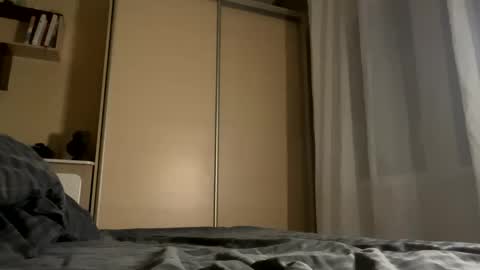 Snapshot of your_gentle_boy chatting on 02-15-25, 09:15 Gentle Boy online show from 02-15-25, 09:15