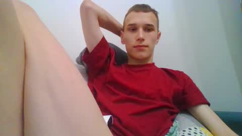 Snapshot of your_honeyy chatting on 11-16-25, 10:10 Mark online show from 11-16-25, 10:10