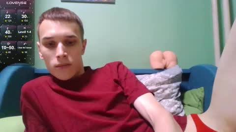 Snapshot of your_honeyy chatting on 11-26-25, 08:32 Mark online show from 11-26-25, 08:32