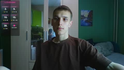 Snapshot of your_honeyy chatting on 06-03-26, 05:29 Mark online show from 06-03-26, 05:29
