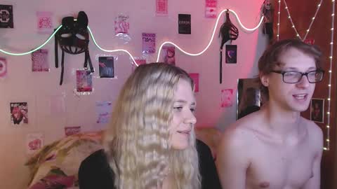 Your Horny Friends online show from 09-16-25, 01:12