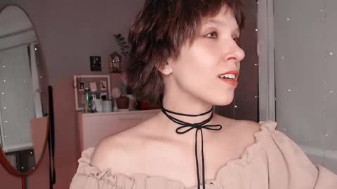 Snapshot of your_hot_ex chatting on 11-08-25, 05:56 Alex and Kris long hair online show from 11-08-25, 05:56