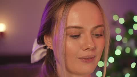 Snapshot of your_kat chatting on 01-12-25, 06:59 Katherine online show from 01-12-25, 06:59