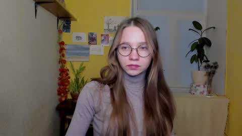 Leslie online show from 12-08-24, 01:58