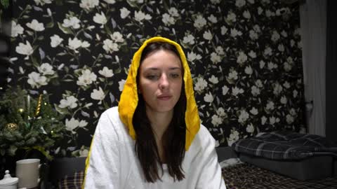 Snapshot of your_little_flexible_girl chatting on 12-21-24, 09:58 Meri online show from 12-21-24, 09:58