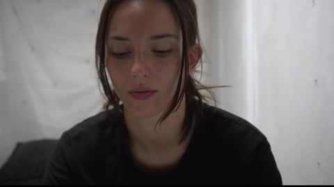 Snapshot of your_little_flexible_girl chatting on 09-12-25, 09:04 Meri online show from 09-12-25, 09:04