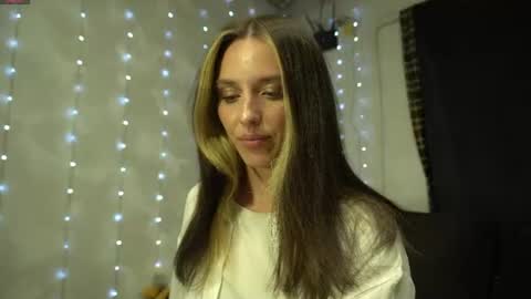 Snapshot of your_little_flexible_girl chatting on 06-13-26, 09:02 Meri online show from 06-13-26, 09:02