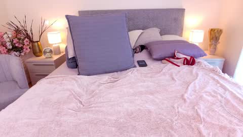 Snapshot of your_poison_girl chatting on 02-04-25, 02:53 Helena online show from 02-04-25, 02:53